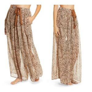 FP Intimately slipin’in Pants w/ free FP tpte bag